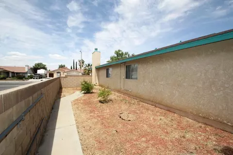 1020 Avenue J10 E, Lancaster, CA 93535 photo 14
