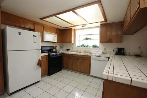 1020 Avenue J10 E, Lancaster, CA 93535 photo 11