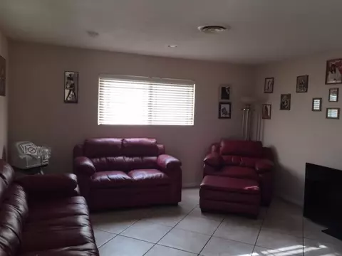 755 Oldfield St E, Lancaster, CA 93535 photo 3