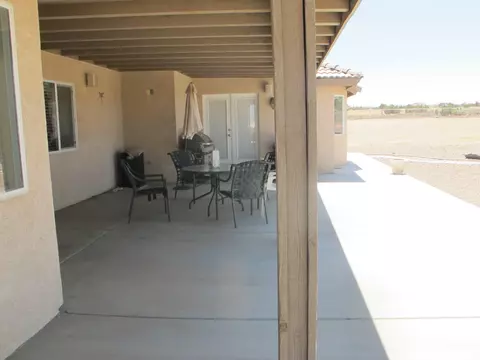 10434 Oxford Rd, Phelan, CA 92371 photo 11