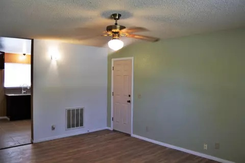 41056 169th St E, Lancaster, CA 93535 photo 3