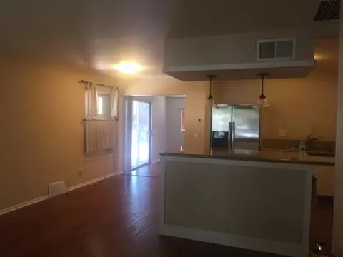 2212 Balmont St, Lancaster, CA 93536 photo 4