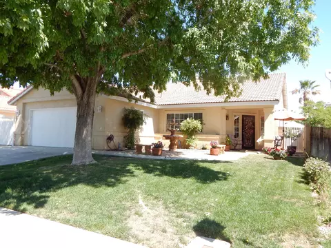 1535 Avenue J6 E, Lancaster, CA 93535 photo 1