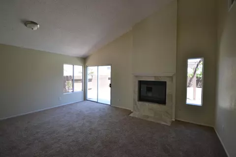 1117 Kildare St E, Lancaster, CA 93535 photo 2