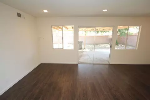 45516 Andale Ave, Lancaster, CA 93535 photo 3