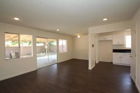 45516 Andale Ave, Lancaster, CA 93535 photo 4