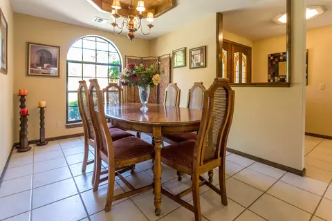 2526 Brentwood Dr, Lancaster, CA 93536 photo 5