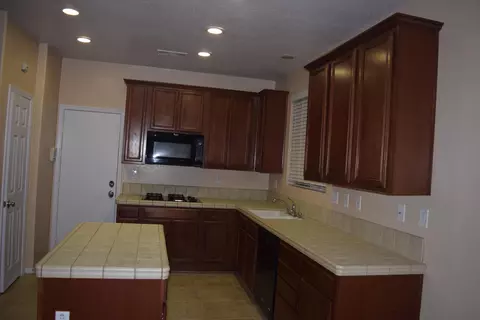 37533 Ruby Red Ln, Palmdale, CA 93551 photo 11