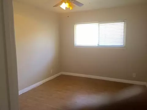 822 Pillsbury St E, Lancaster, CA 93535 photo 5