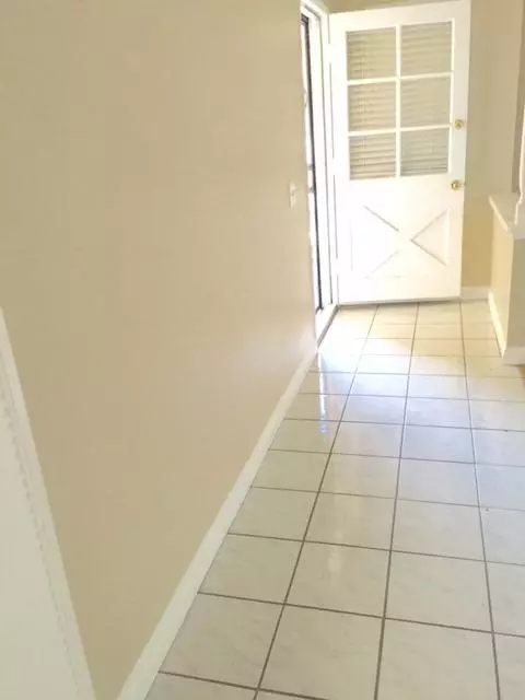 822 Pillsbury St E, Lancaster, CA 93535 photo 10