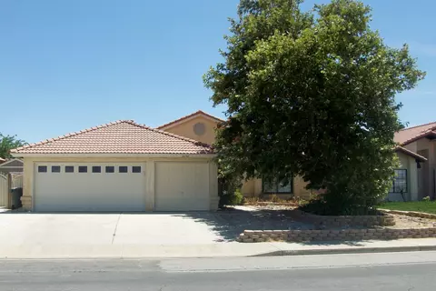 3252 Eagle Way, Rosamond, CA 93560 photo 2