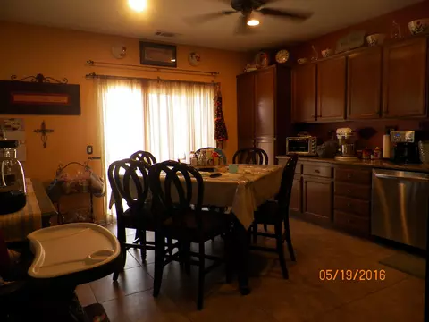43148 Carpenter Dr, Lancaster, CA 93535 photo 9