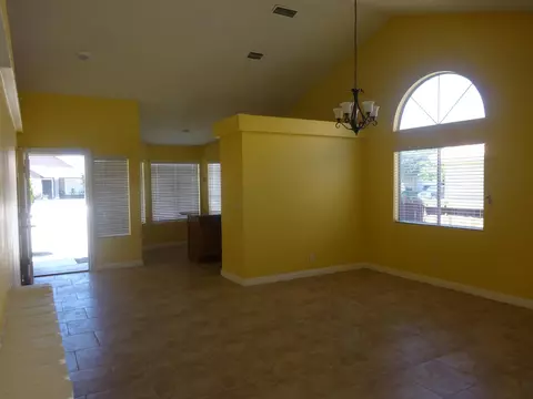 36914 Doheny Ln, Palmdale, CA 93552 photo 9