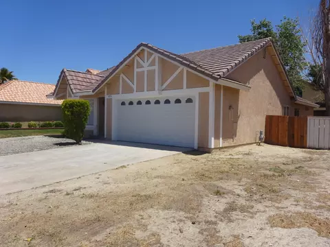 36914 Doheny Ln, Palmdale, CA 93552 photo 2