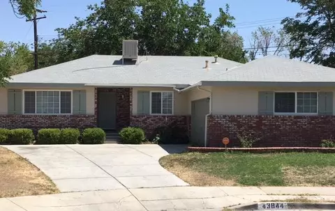 43844 Fig Ave, Lancaster, CA 93534 photo 2