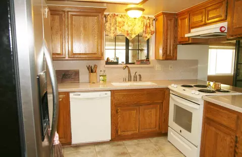 26651 Bear Valley Rd, Tehachapi, CA 93561 photo 7