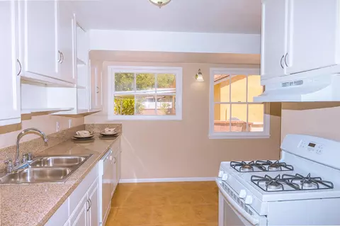 1411 Jenner St, Lancaster, CA 93534 photo 8
