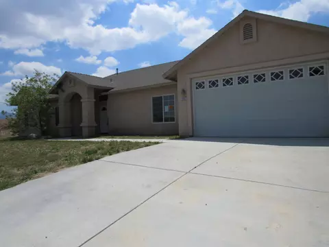 19601 Meadows Rd, Tehachapi, CA 93561 photo 3