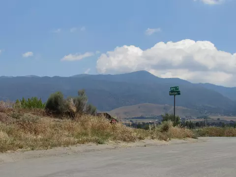 19601 Meadows Rd, Tehachapi, CA 93561 photo 6