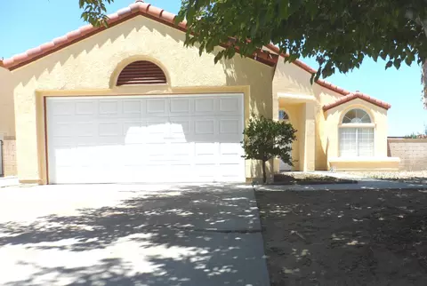 44609 17th St E, Lancaster, CA 93535 photo 2