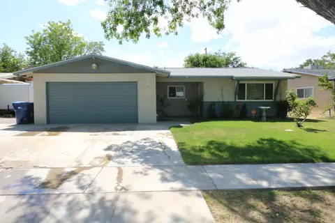 44521 Denmore Ave, Lancaster, CA 93535 photo 2