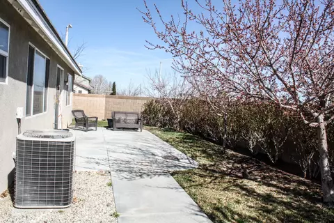 44158 Amethyst St, Lancaster, CA 93536 photo 9
