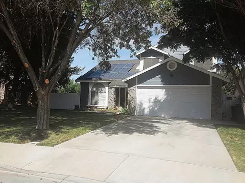 43526 Jennifer Ln, Lancaster, CA 93535 photo 1