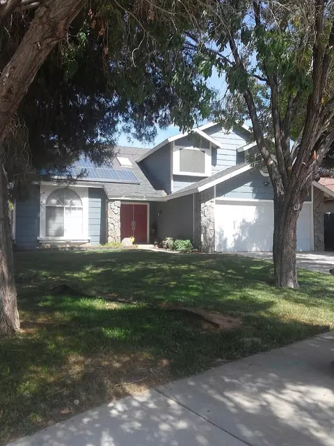 43526 Jennifer Ln, Lancaster, CA 93535 photo 2