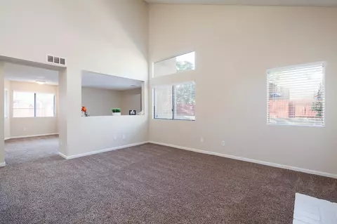 646 Jackman St E, Lancaster, CA 93535 photo 3