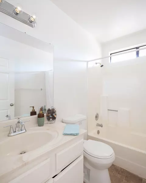 646 Jackman St E, Lancaster, CA 93535 photo 12
