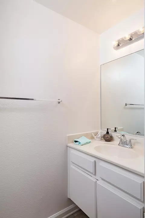 646 Jackman St E, Lancaster, CA 93535 photo 11