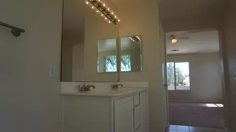 2124 Benfar Dr, Lancaster, CA 93535 photo 21