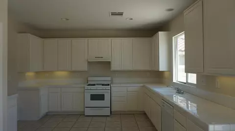 2124 Benfar Dr, Lancaster, CA 93535 photo 7