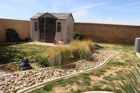 44206 Rucker St, Lancaster, CA 93535 photo 54