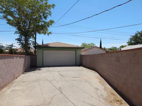 38714 36th St E, Palmdale, CA 93550 photo 3