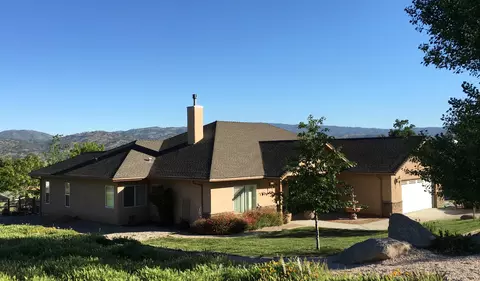 17601 Bold Venture Dr, Tehachapi, CA 93561 photo 2