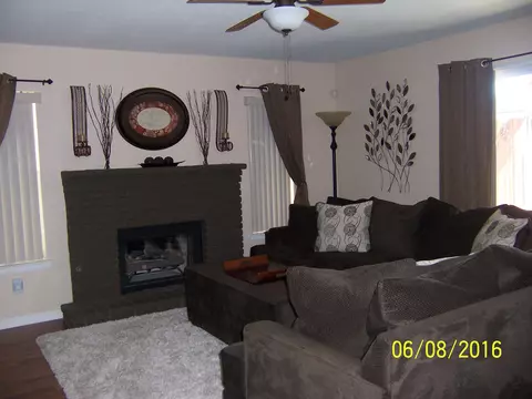 43423 Carpenter Dr, Lancaster, CA 93535 photo 13