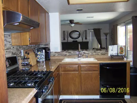 43423 Carpenter Dr, Lancaster, CA 93535 photo 7