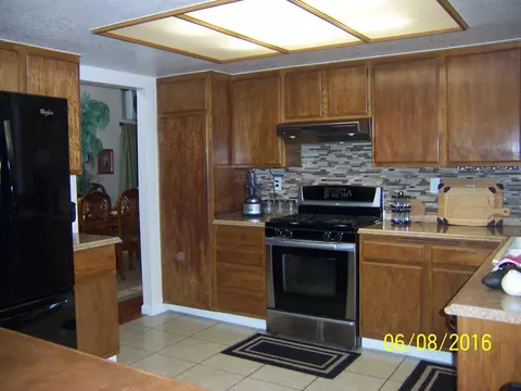 43423 Carpenter Dr, Lancaster, CA 93535 photo 9
