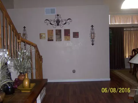 43423 Carpenter Dr, Lancaster, CA 93535 photo 4