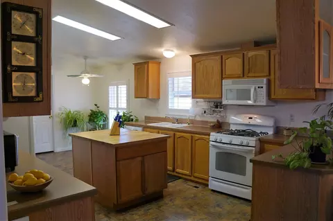 27501 Goldrush, Tehachapi, CA 93561 photo 7