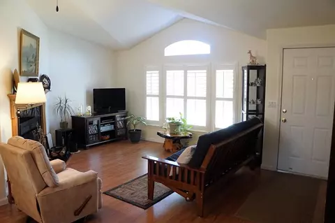 27501 Goldrush, Tehachapi, CA 93561 photo 3