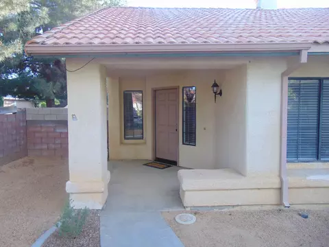 44203 Halcom Ave, Lancaster, CA 93536 photo 2
