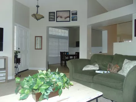 44203 Halcom Ave, Lancaster, CA 93536 photo 6