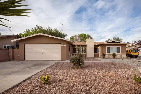 610 Ovingston St E, Lancaster, CA 93535 photo 2
