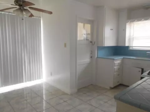 44215 Elm Ave, Lancaster, CA 93534 photo 5