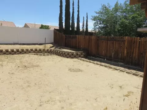 10823 Pershing St, Adelanto, CA 92301 photo 7