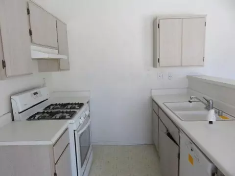 10823 Pershing St, Adelanto, CA 92301 photo 16