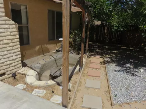 10823 Pershing St, Adelanto, CA 92301 photo 4