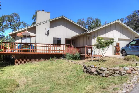 24370 Willow Pass Dr, Tehachapi, CA 93561 photo 2